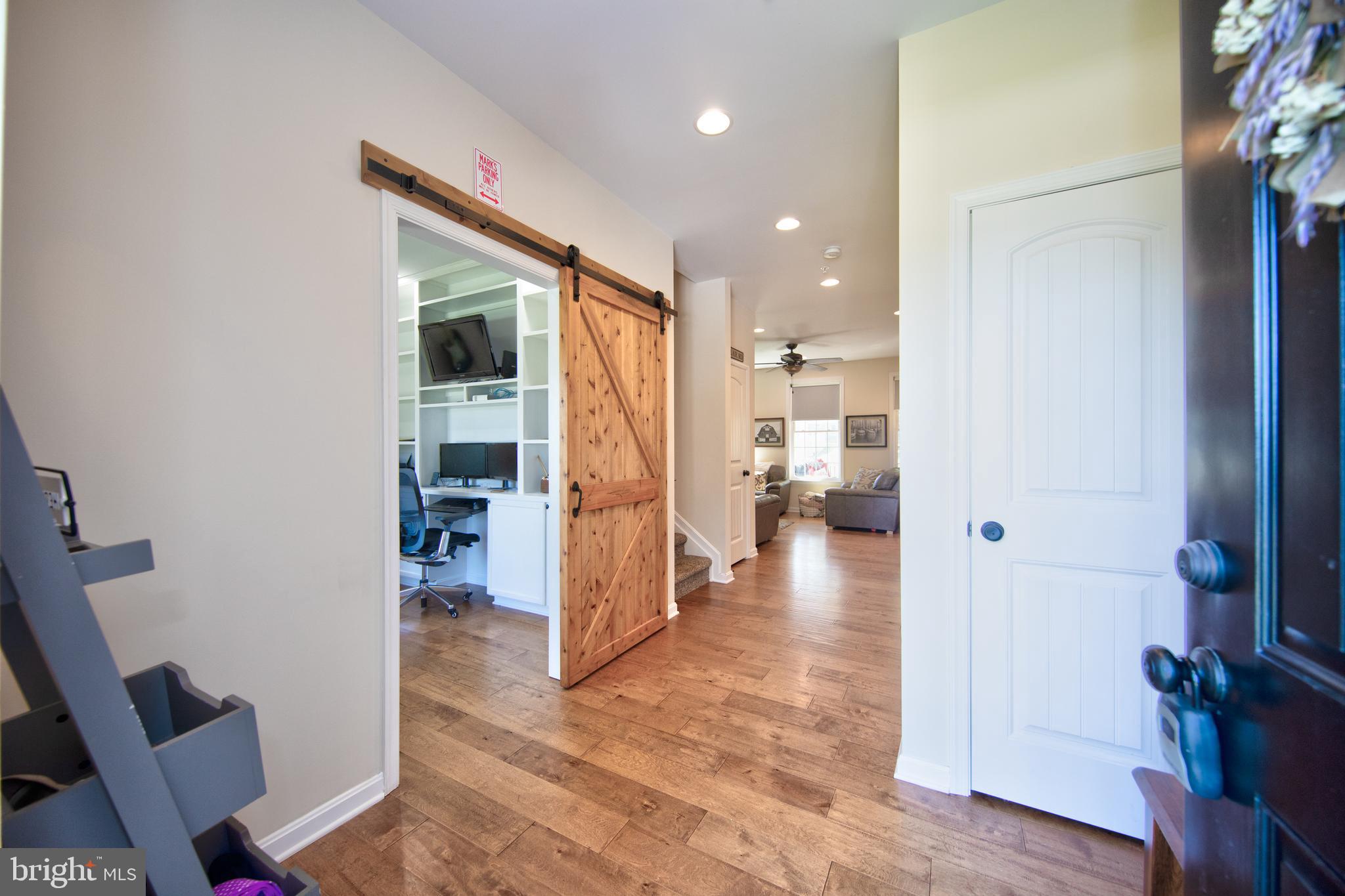 Foyer / Entryway