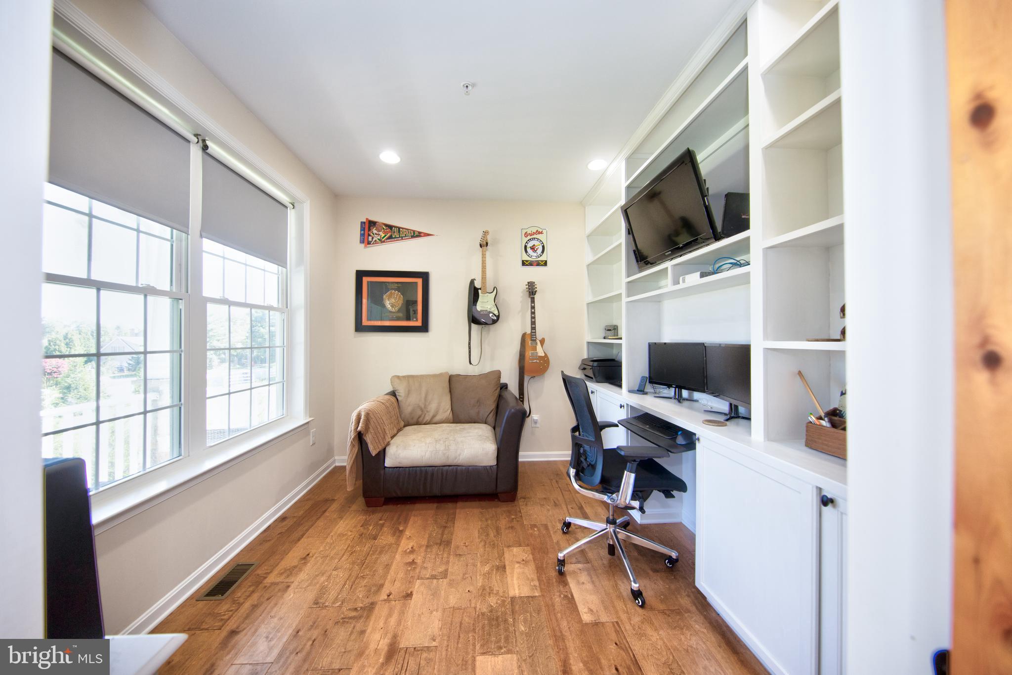 Living room / Office