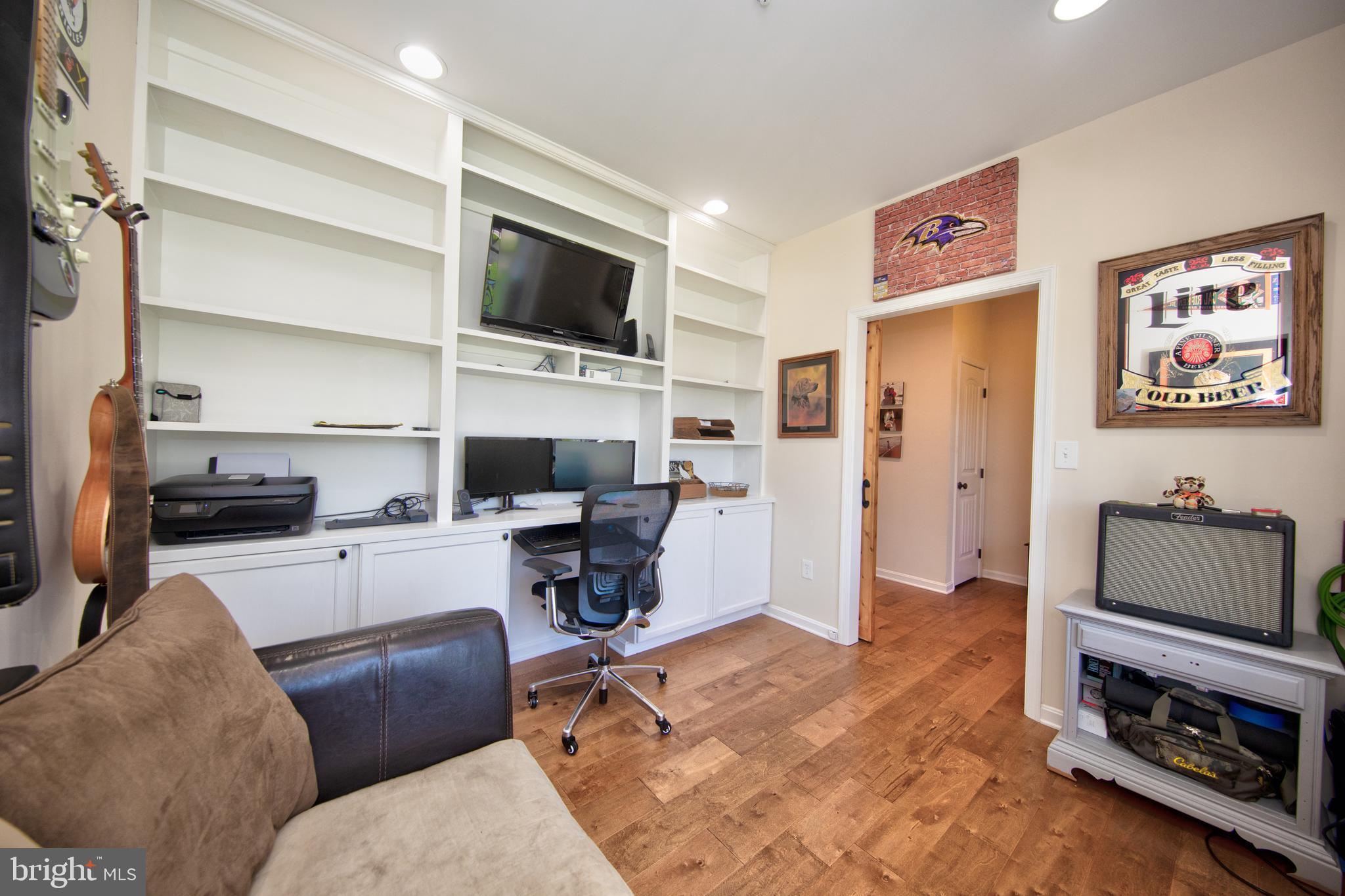 Custom built in shelves