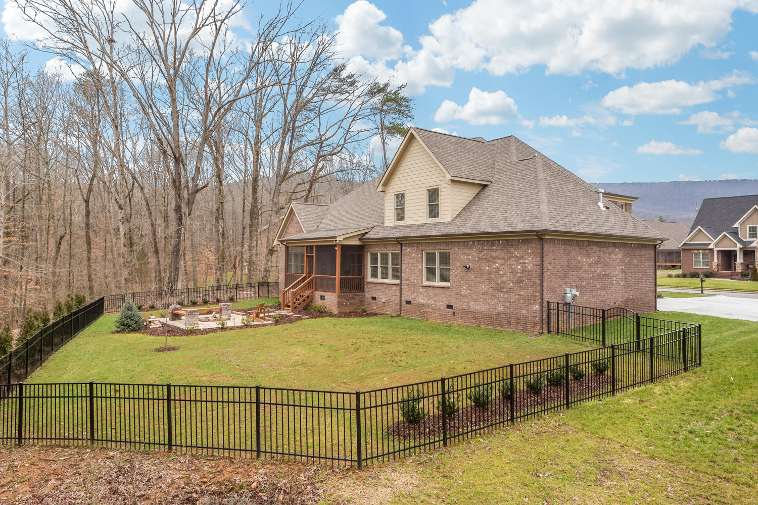 6339 Deep Canyon Road Hixson, TN 37343 - Photo 16 of 36 6339_Deep_Canyon_Rd_06