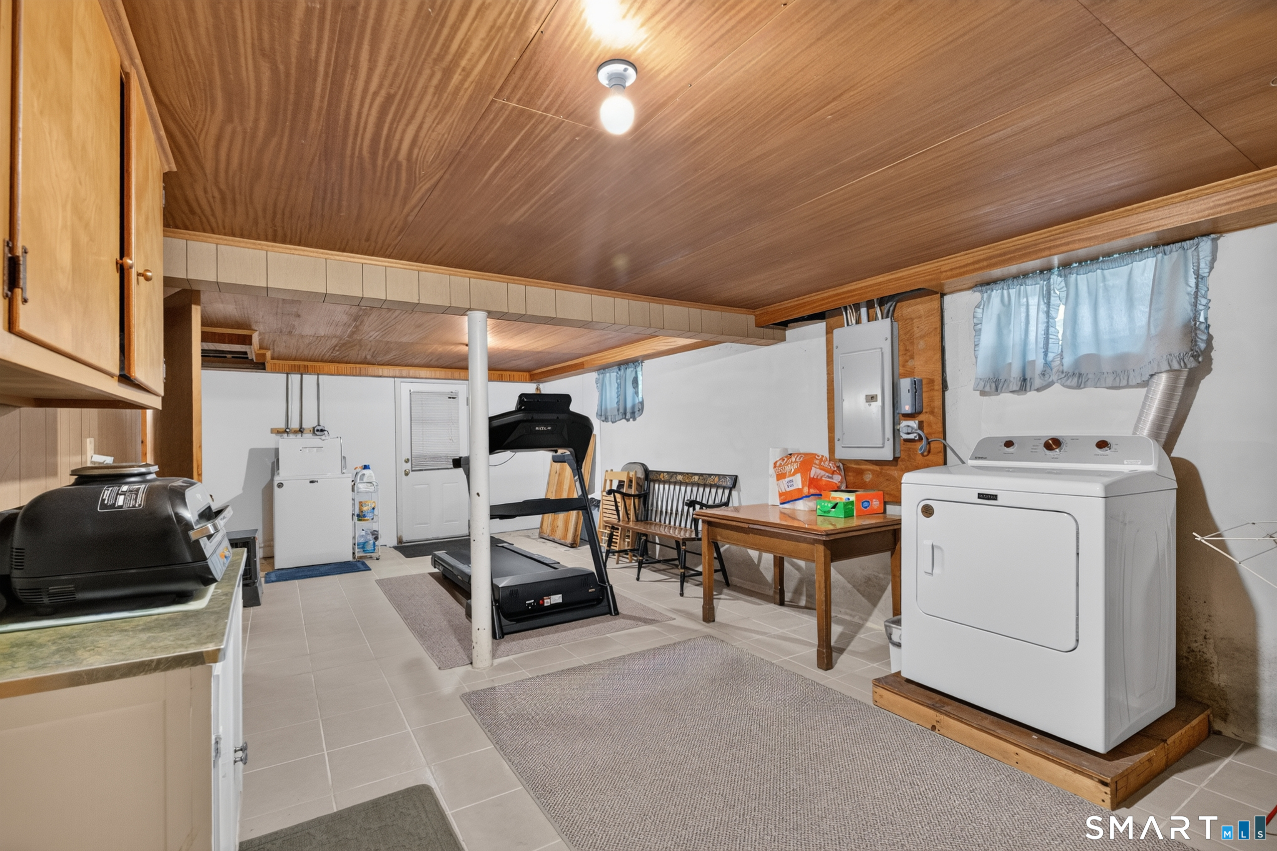 633 High Street Fairfield, CT 06824 - Photo 26 of 37