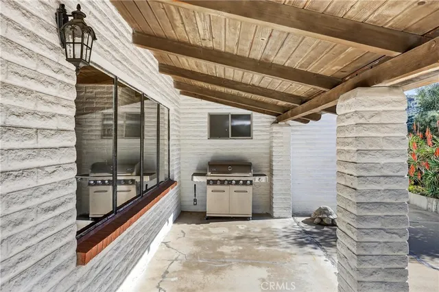 a view of a entryway door of the house