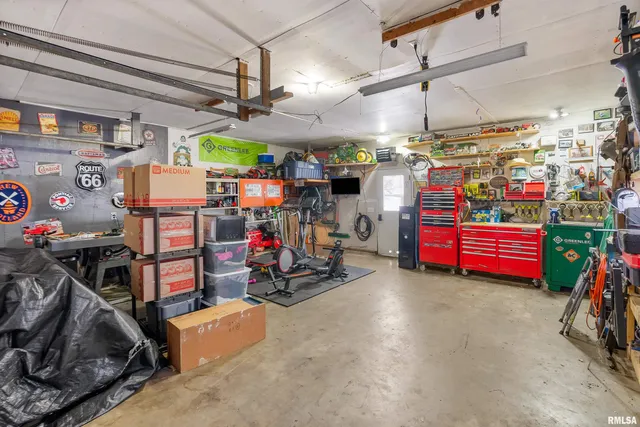 $185,000 | 14891 East 900th Street, Osco, IL 61274