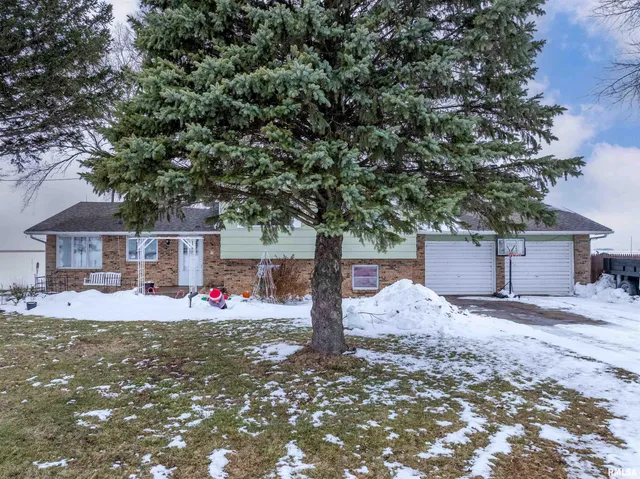 $185,000 | 14891 East 900th Street, Osco, IL 61274