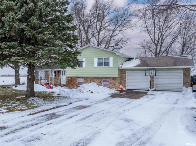 $185,000 | 14891 East 900th Street, Osco, IL 61274