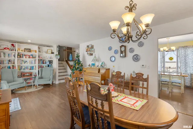 $185,000 | 14891 East 900th Street, Osco, IL 61274