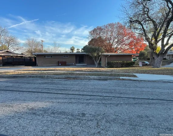 $2,000 | 126 Clubhill, San Antonio, TX 78228