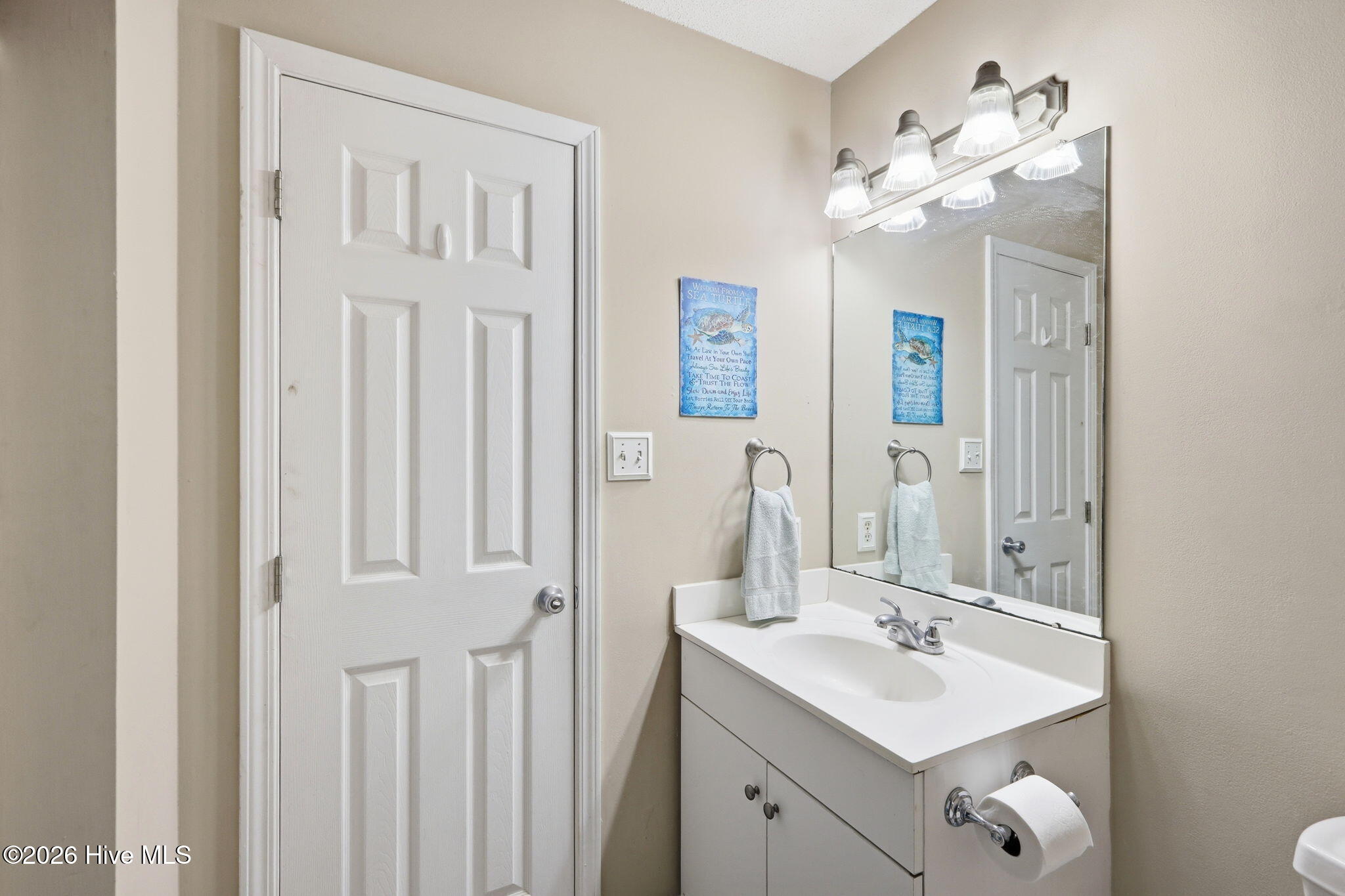 305 Osprey Ridge Drive, Unit NORTH Emerald Isle, NC 28594 - Photo 16 of 20 Hall Bath