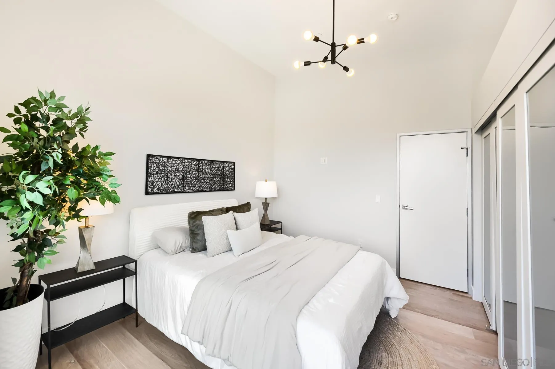 5725 Soledad Mountain Road La Jolla, CA 92037 - Photo 26 of 55
