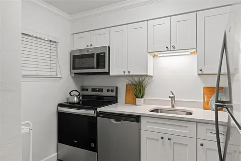 $450,000 | 19417 Gulf Boulevard, Unit C106, Indian Rocks Beach, FL 33785