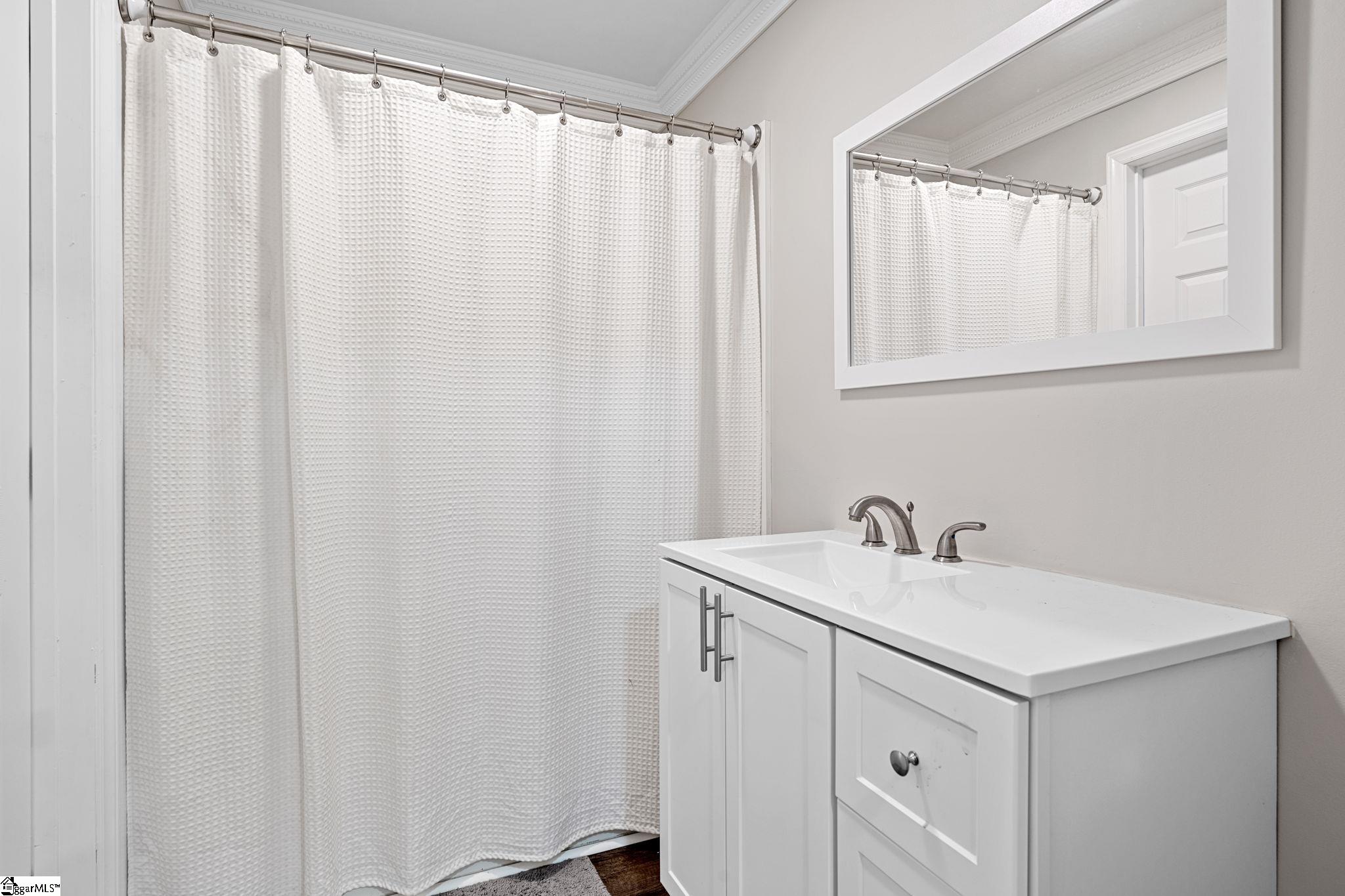 204 Greenacre Road Greenville, SC 29607 - Photo 16 of 45