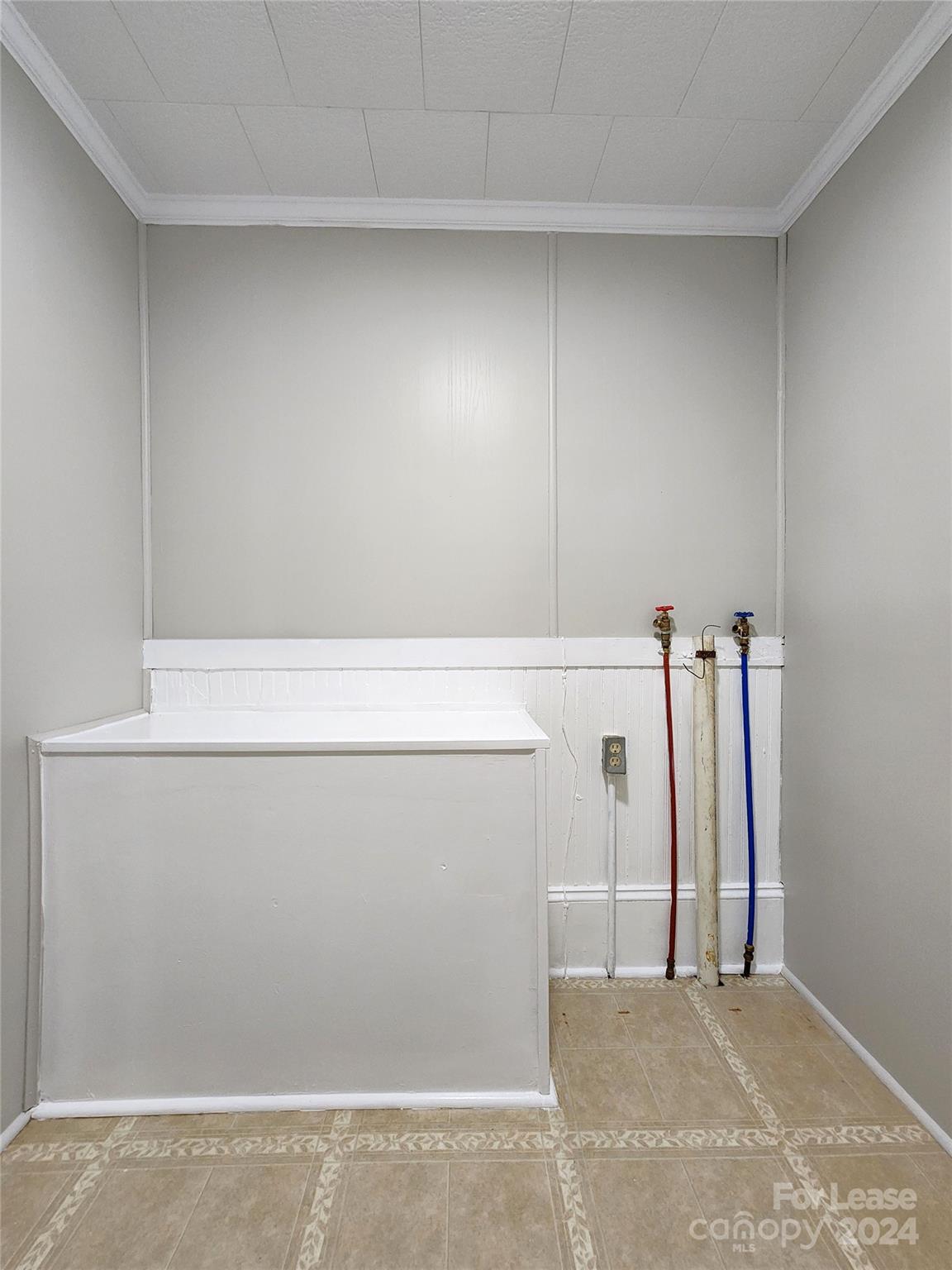 1126 South Fulton Street, Unit B Salisbury, NC 28144 - Photo 16 of 17 a view of a closet