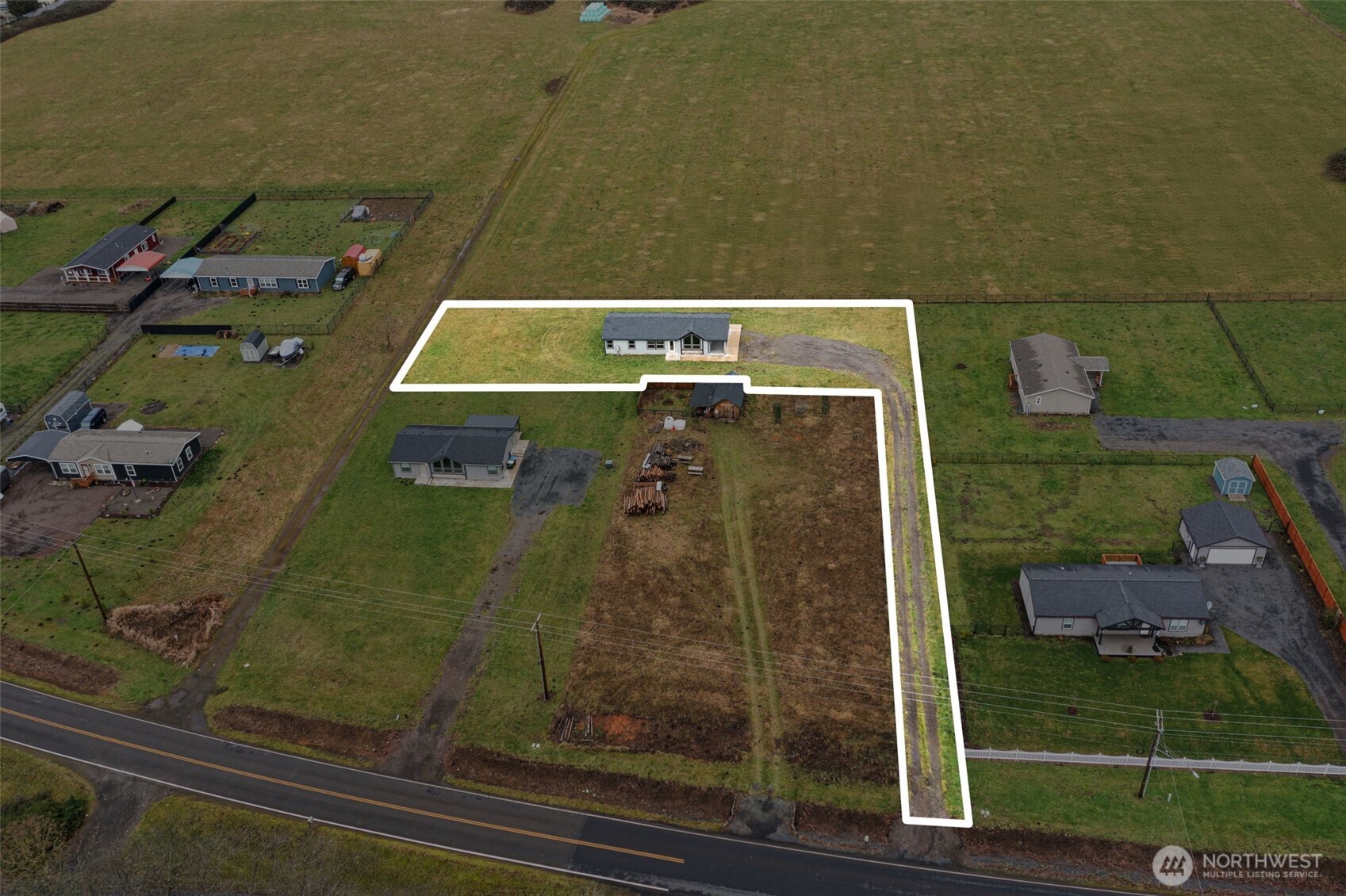 210 Mossyrock Road West Mossyrock, WA 98564 - Photo 5 of 38 a bathroom with a shower