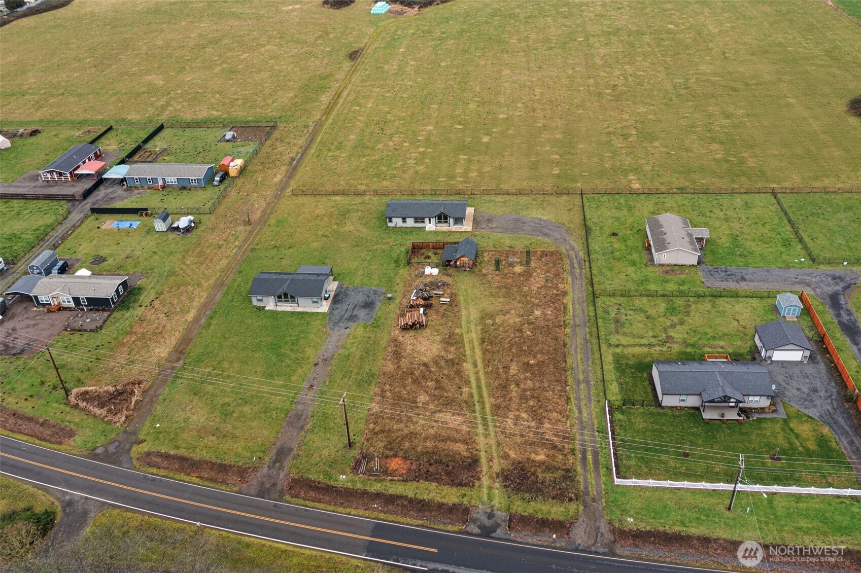 210 Mossyrock Road West Mossyrock, WA 98564 - Photo 6 of 38 a bathroom with a shower