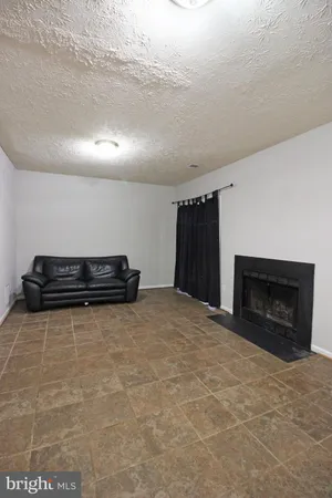 $2,850 | 13401 Elevation Lane, Herndon, VA 20171