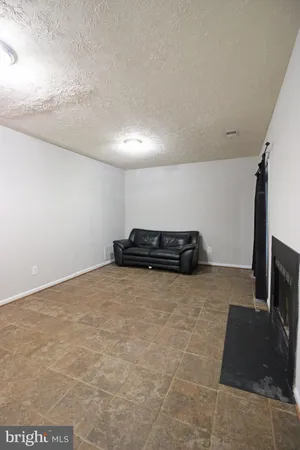 $2,850 | 13401 Elevation Lane, Herndon, VA 20171