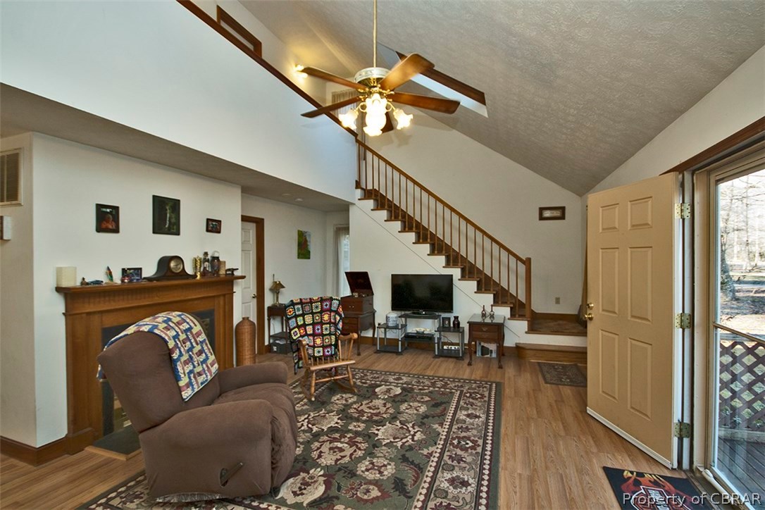 7709 Roaring Springs Road Gloucester, VA 23061 - Photo 4 of 23 Great Room