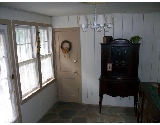 199 Springdale Road Westfield, MA 01085 - Photo 4 of 15 Gallery Image 4