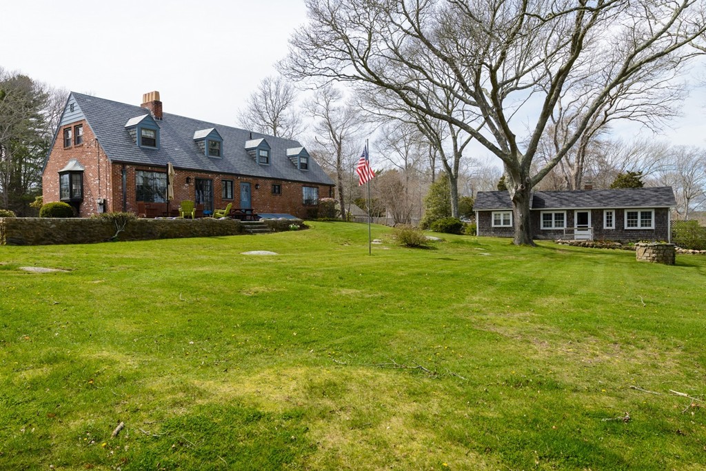88-90 Aucoot Road Mattapoisett, MA 02739 - Photo 23 of 24 Gallery Image 23