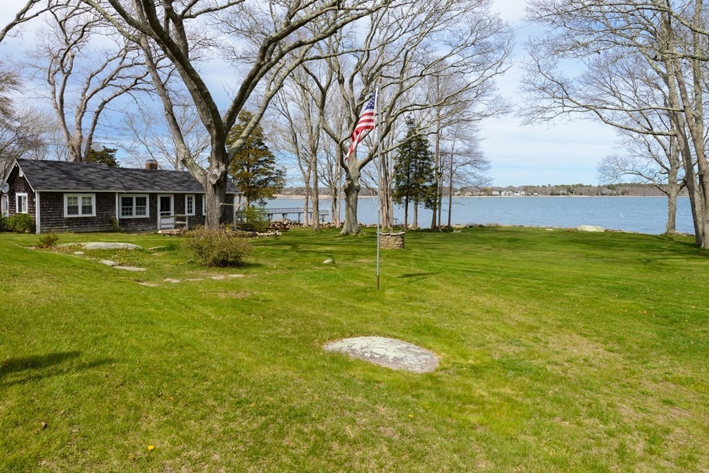 88-90 Aucoot Road Mattapoisett, MA 02739 - Photo 3 of 24 Gallery Image 3