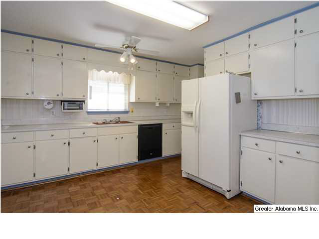1309 Southhall Road Birmingham, AL 35213 - Photo 8 of 31