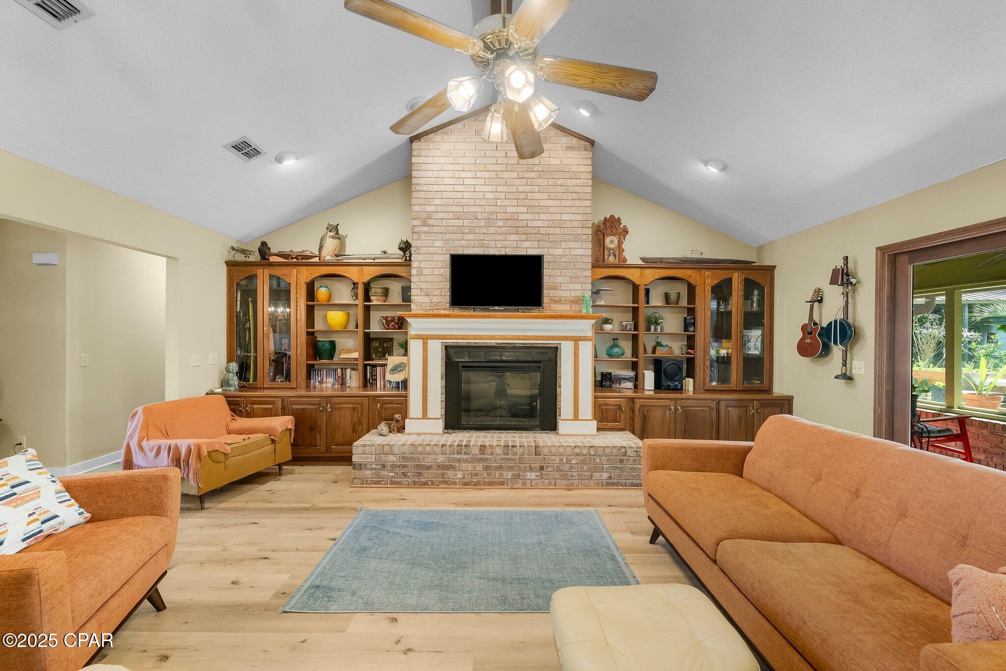 7246 West Lakeland Drive Panama City, FL 32404 - Photo 3 of 39