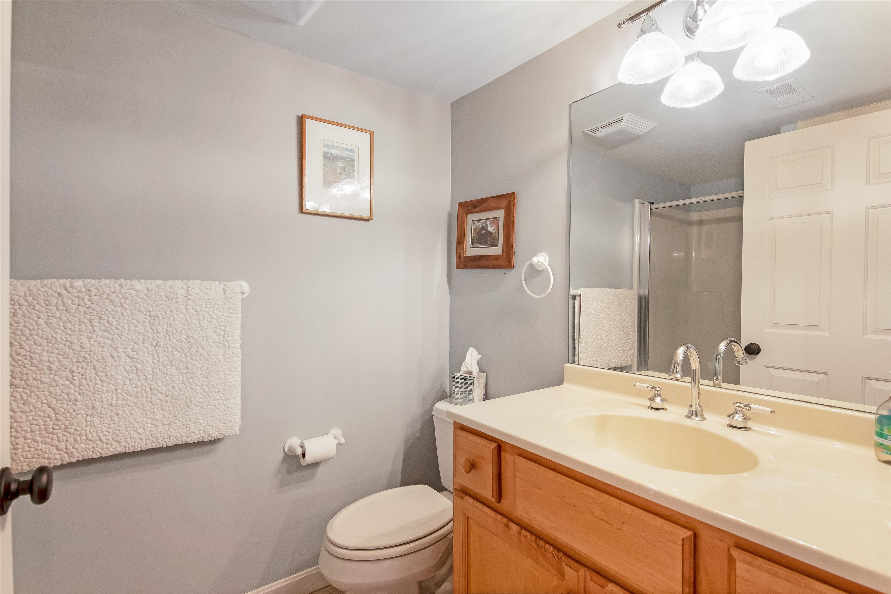 117 Park Road South Burlington, VT 05403 - Photo 25 of 38