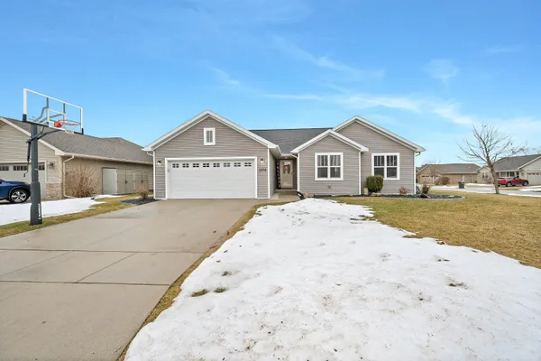 $469,000 | 1372 Lear Lane, De Pere, WI 54115