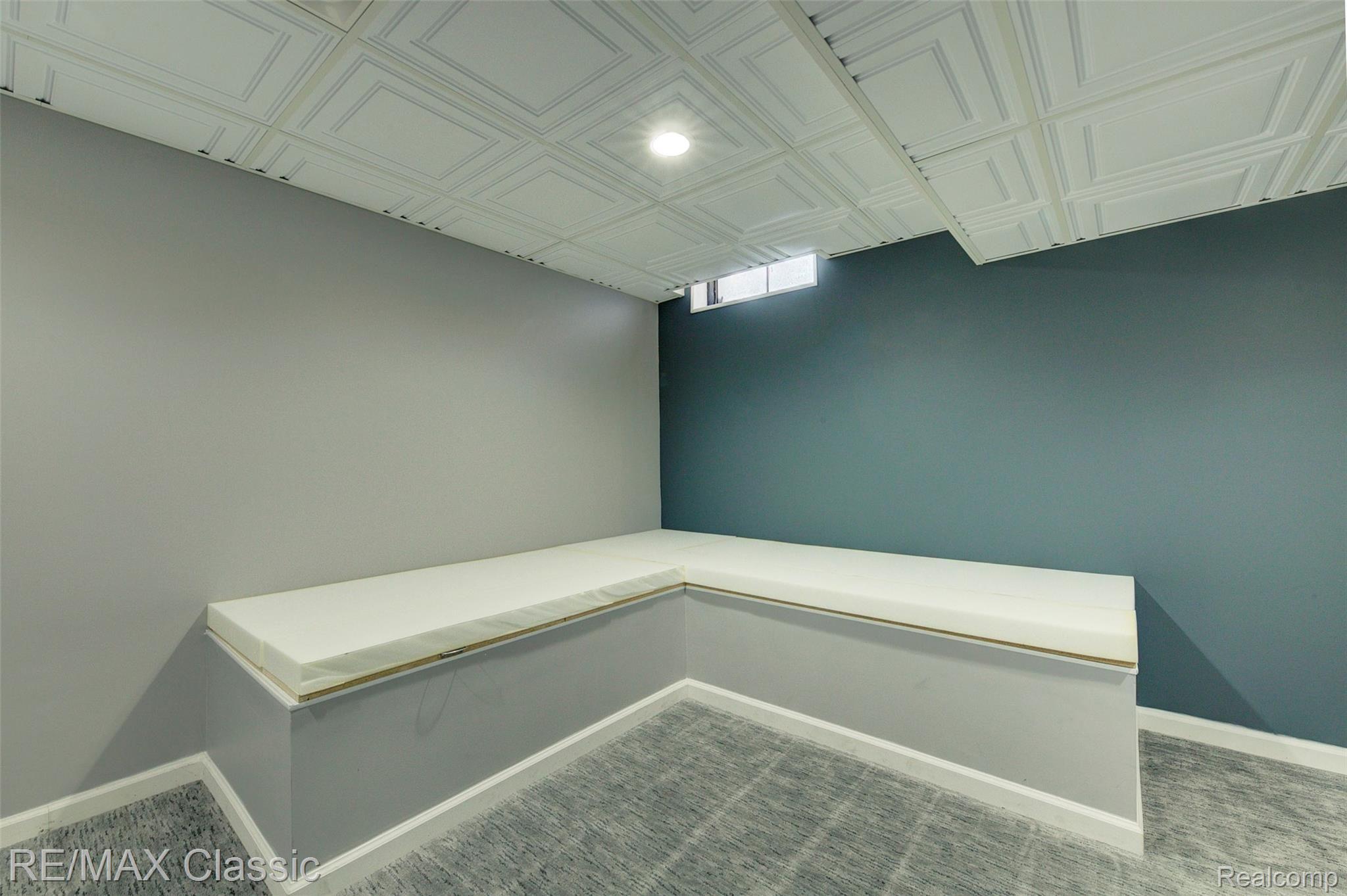 1014 Pointe Pl Boulevard Rochester, MI 48307 - Photo 73 of 80 930A3453_4_5.jpg
