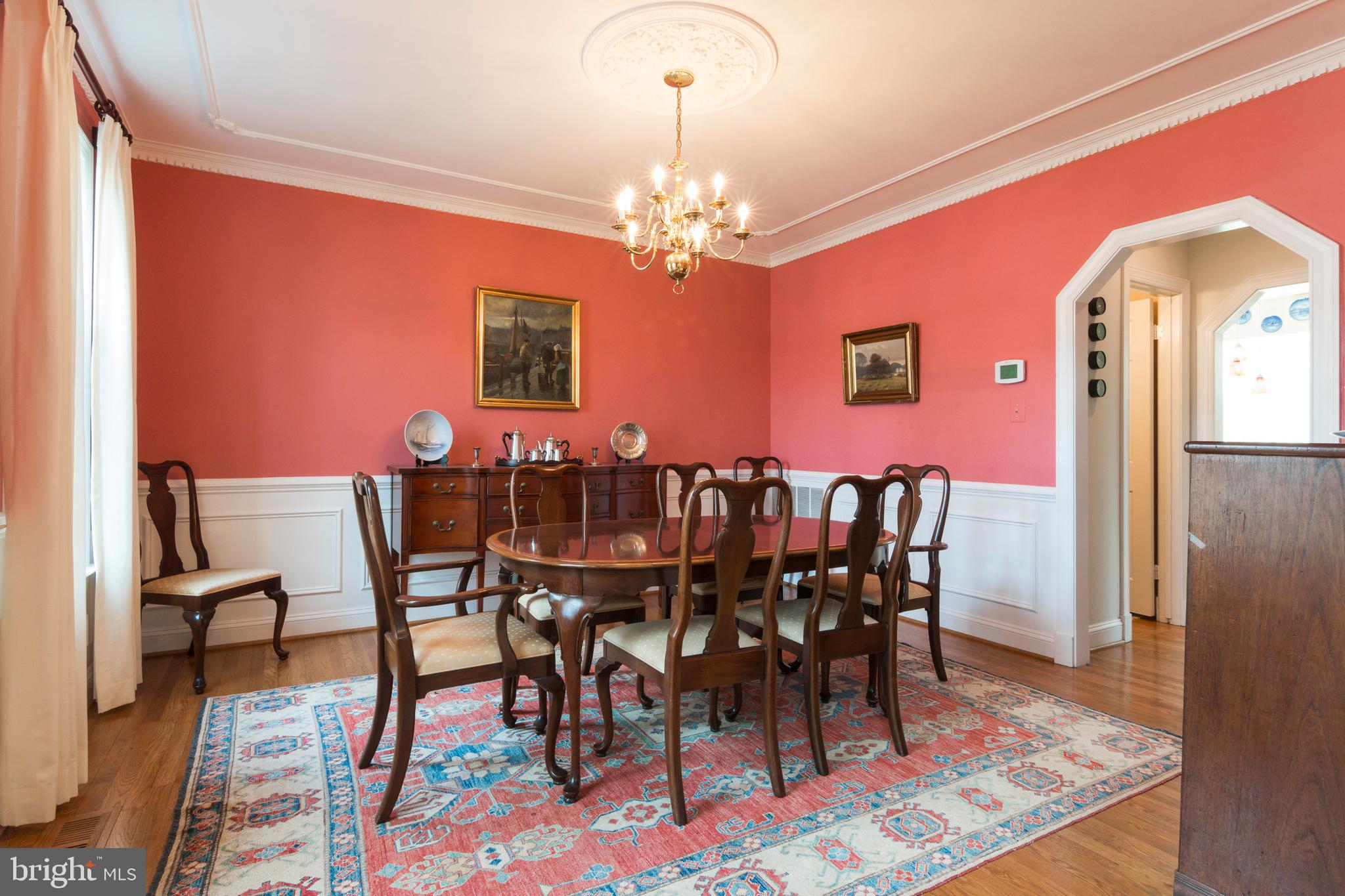 533 Post Oak Road Annapolis, MD 21401 - Photo 11 of 65 Formal dining room with custom trim