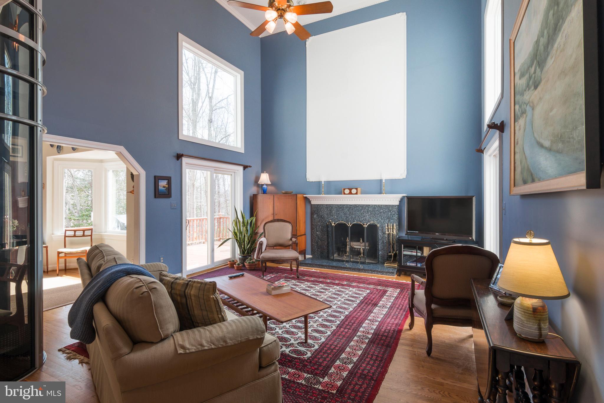 533 Post Oak Road Annapolis, MD 21401 - Photo 21 of 65 Two story family room off kitchen