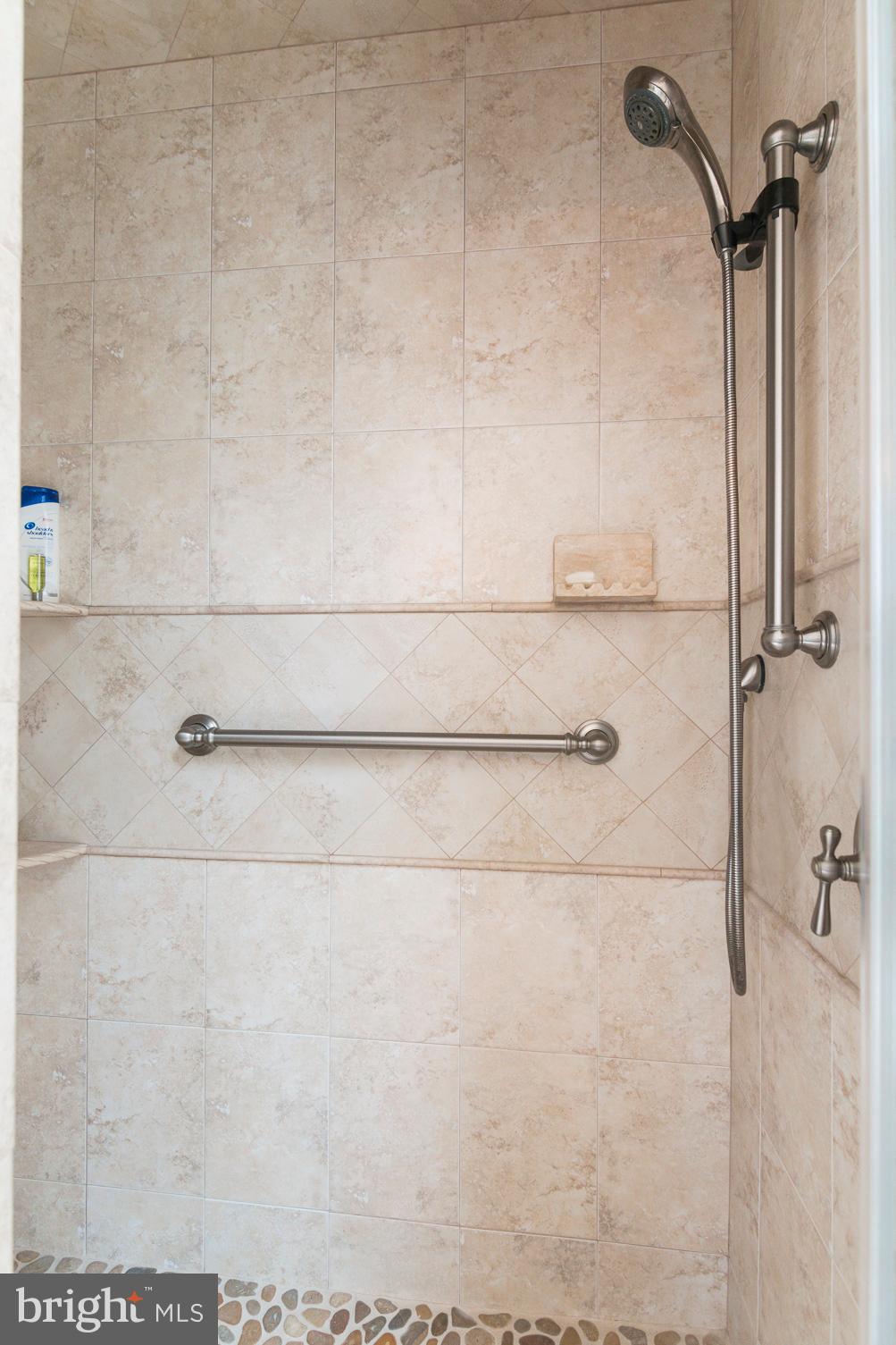 533 Post Oak Road Annapolis, MD 21401 - Photo 40 of 65 Custom tile master shower