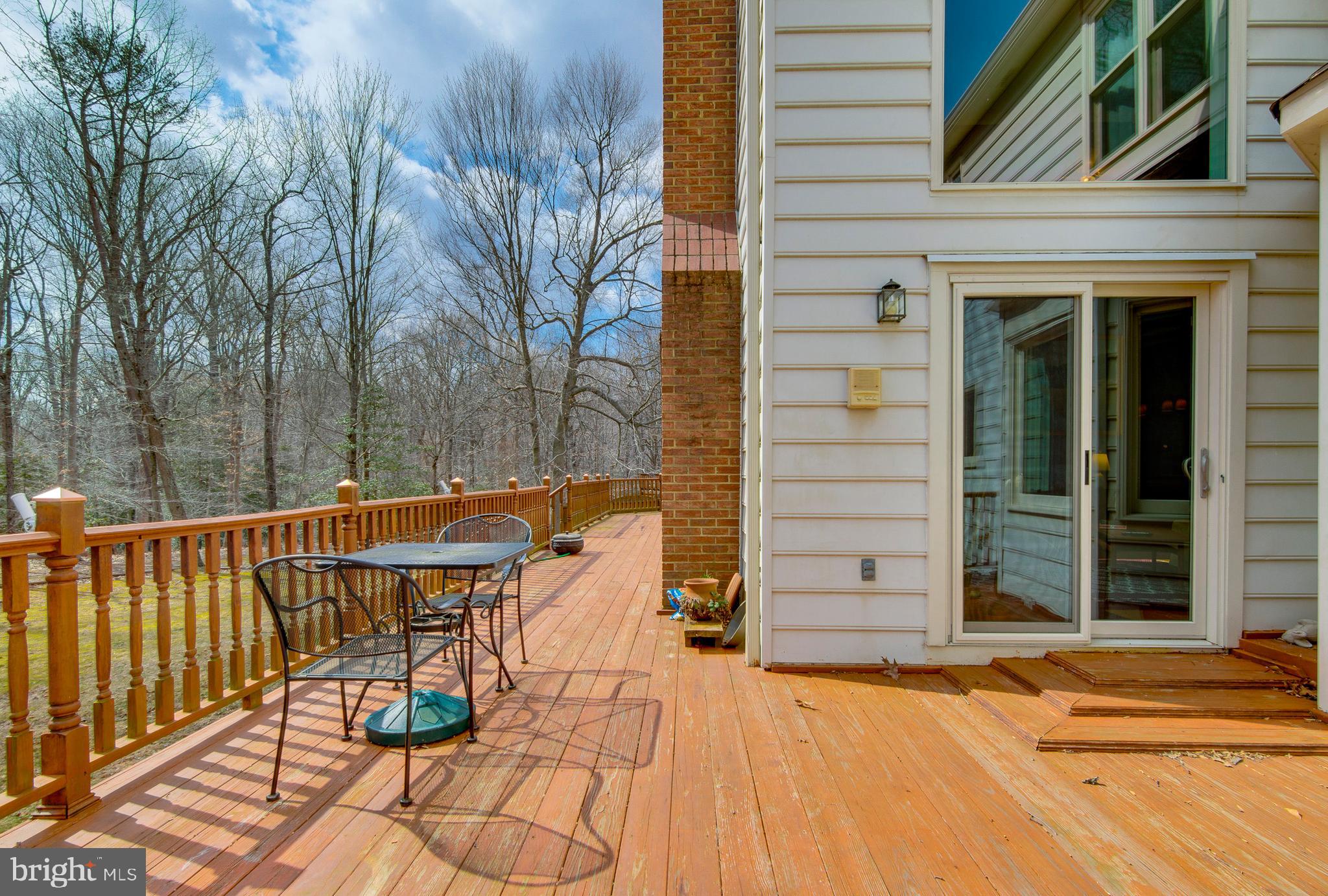 533 Post Oak Road Annapolis, MD 21401 - Photo 60 of 65 Rear deck wraps around the home