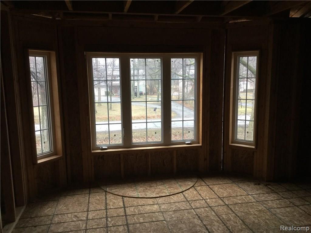 8425 Ferry Road Grosse Ile, MI 48138 - Photo 19 of 22 144C2534-7DEE-4FC2-8539-FE9B7A04C27D.jpeg