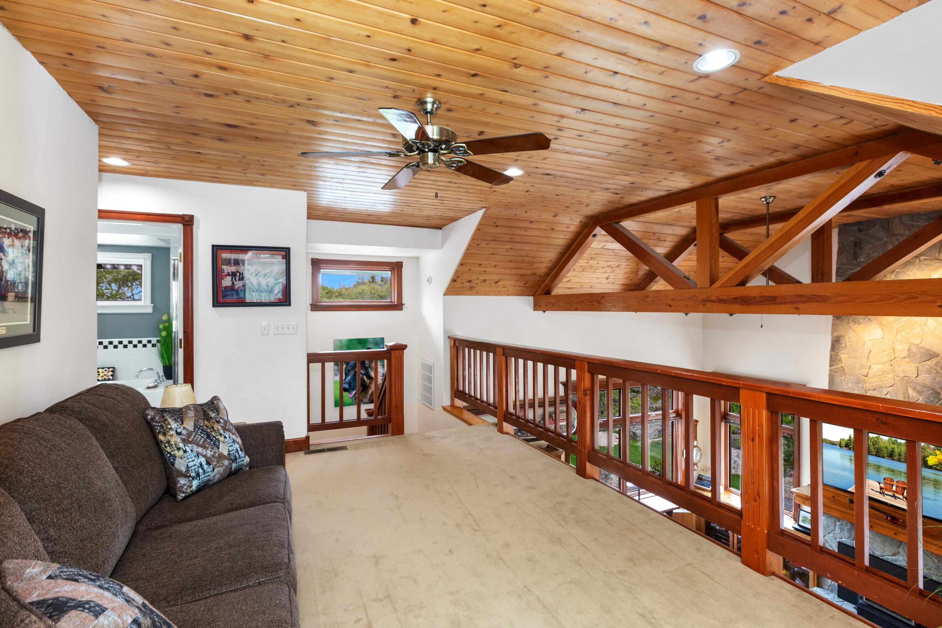 44958 South Fork Drive Three Rivers, CA 93271 - Photo 18 of 59 071_Loft