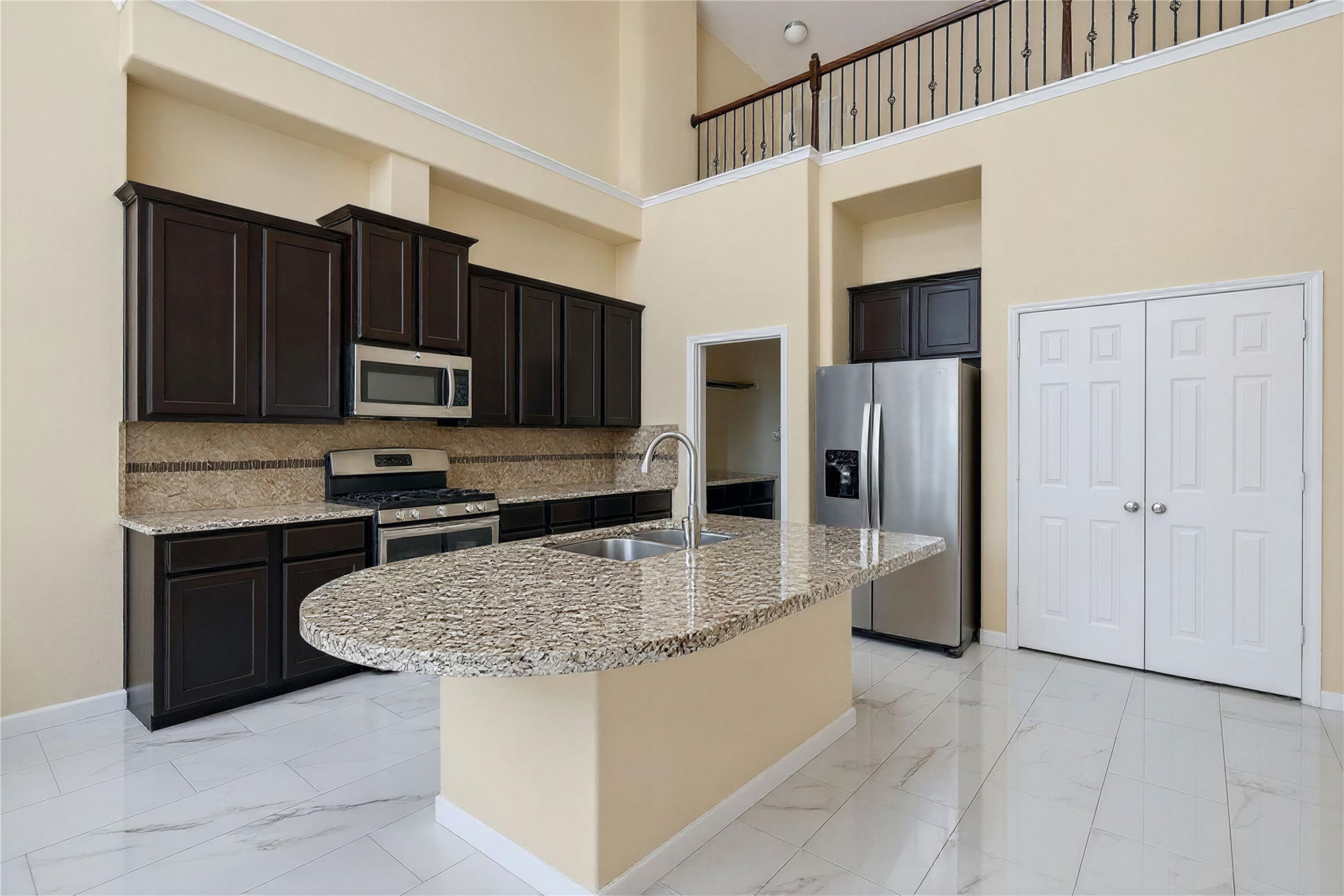 12432 Tyler Springs Lane Humble, TX 77346 - Photo 10 of 25 Large granite island