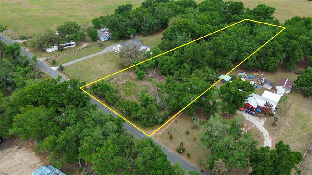 Davis Pool Road Seffner, FL 33584 - Photo 2 of 3 a view of a tennis court