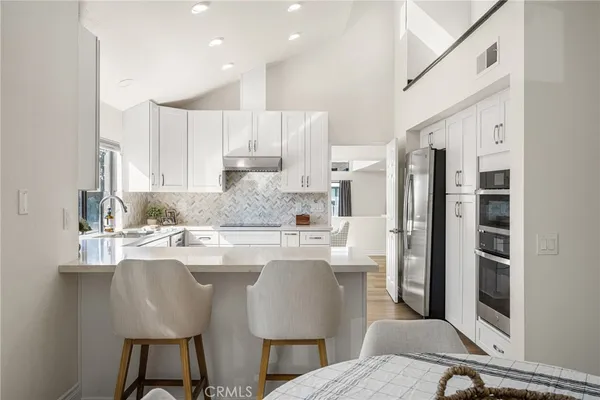 $1,950,000 | 19 Waterway, Unit 9, Irvine, CA 92614