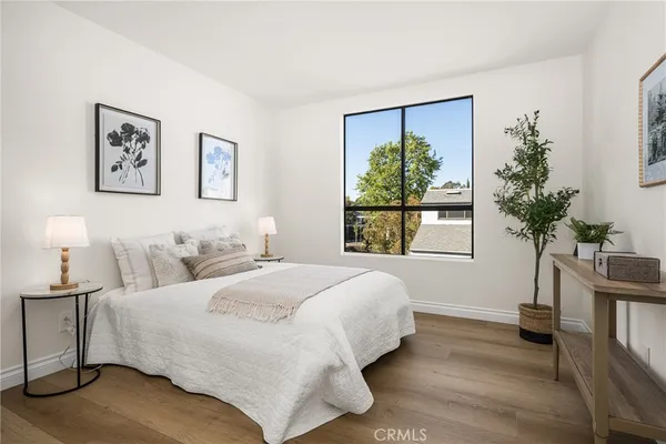 $1,950,000 | 19 Waterway, Unit 9, Irvine, CA 92614