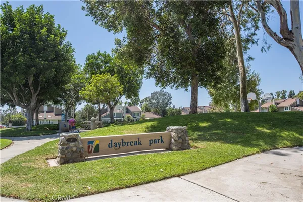 $1,950,000 | 19 Waterway, Unit 9, Irvine, CA 92614