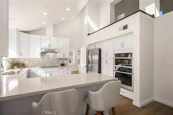 $1,950,000 | 19 Waterway, Unit 9, Irvine, CA 92614