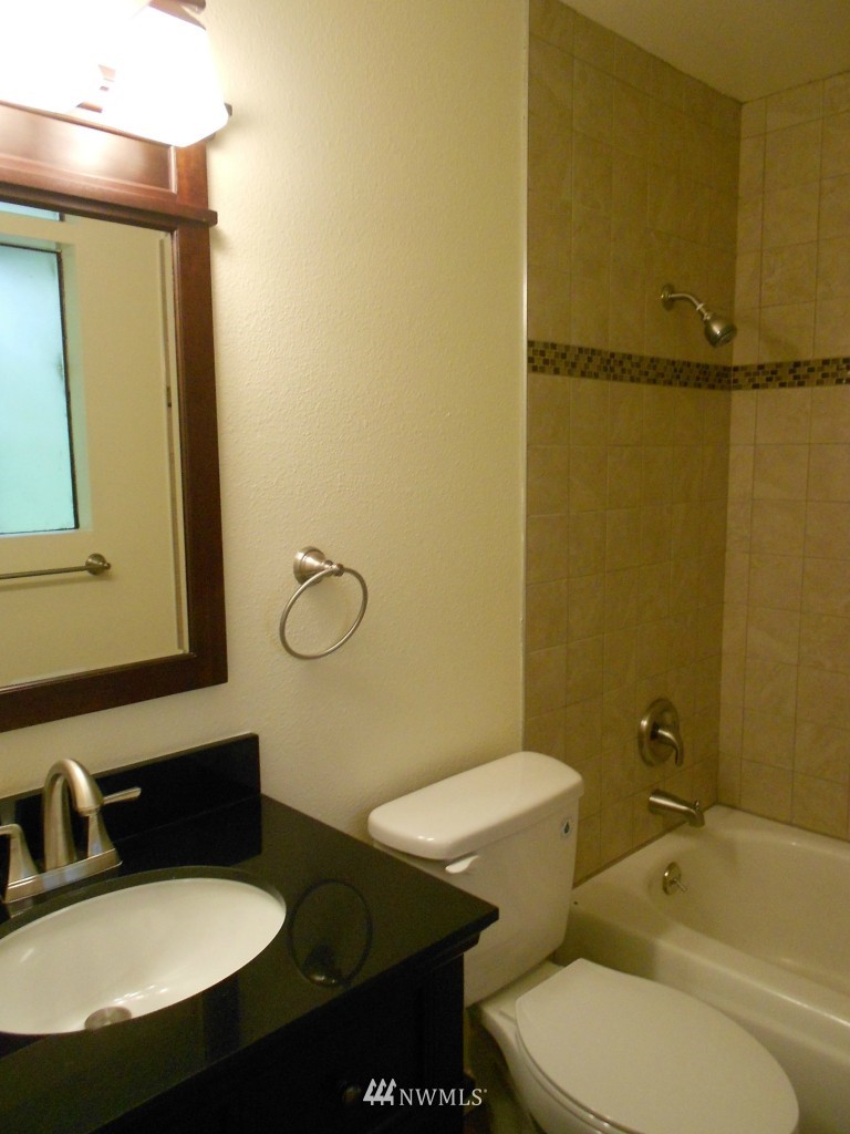 2007 Aberdeen Place Southeast Renton, WA 98055 - Photo 8 of 10