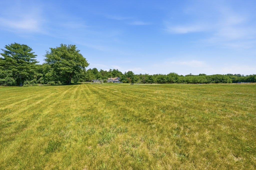 126 Lucy Little Road Dartmouth, MA 02747 - Photo 5 of 27
