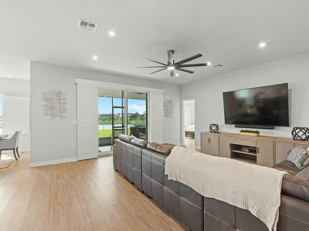 5979 Sequoia Circle Vero Beach, FL 32967 - Photo 6 of 26 tempImagewPHWpE