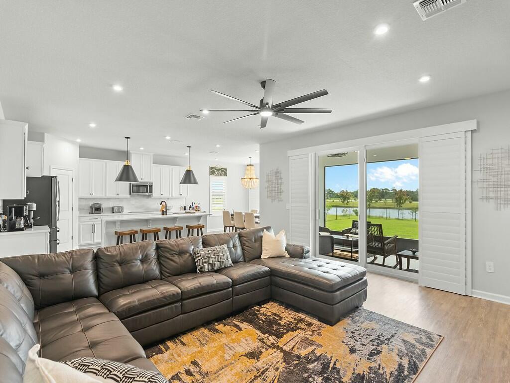 5979 Sequoia Circle Vero Beach, FL 32967 - Photo 9 of 26 tempImage9q6dTK