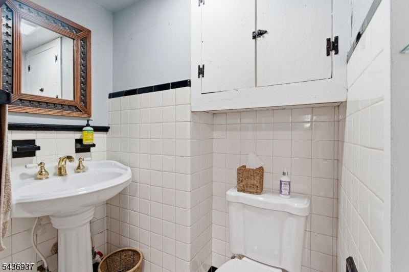 60 Pleasant Run Road Flemington, NJ 08822 - Photo 17 of 48