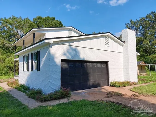 $315,000 | 13072 Chumuckla Highway, Jay, FL 32565