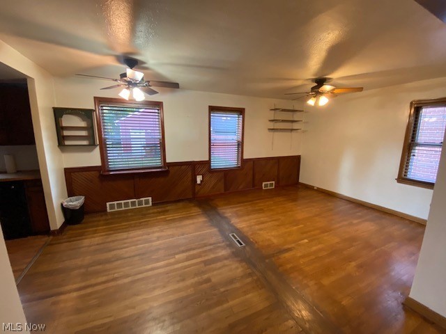 2117 Keystone Road Cleveland, OH 44134 - Photo 4 of 30