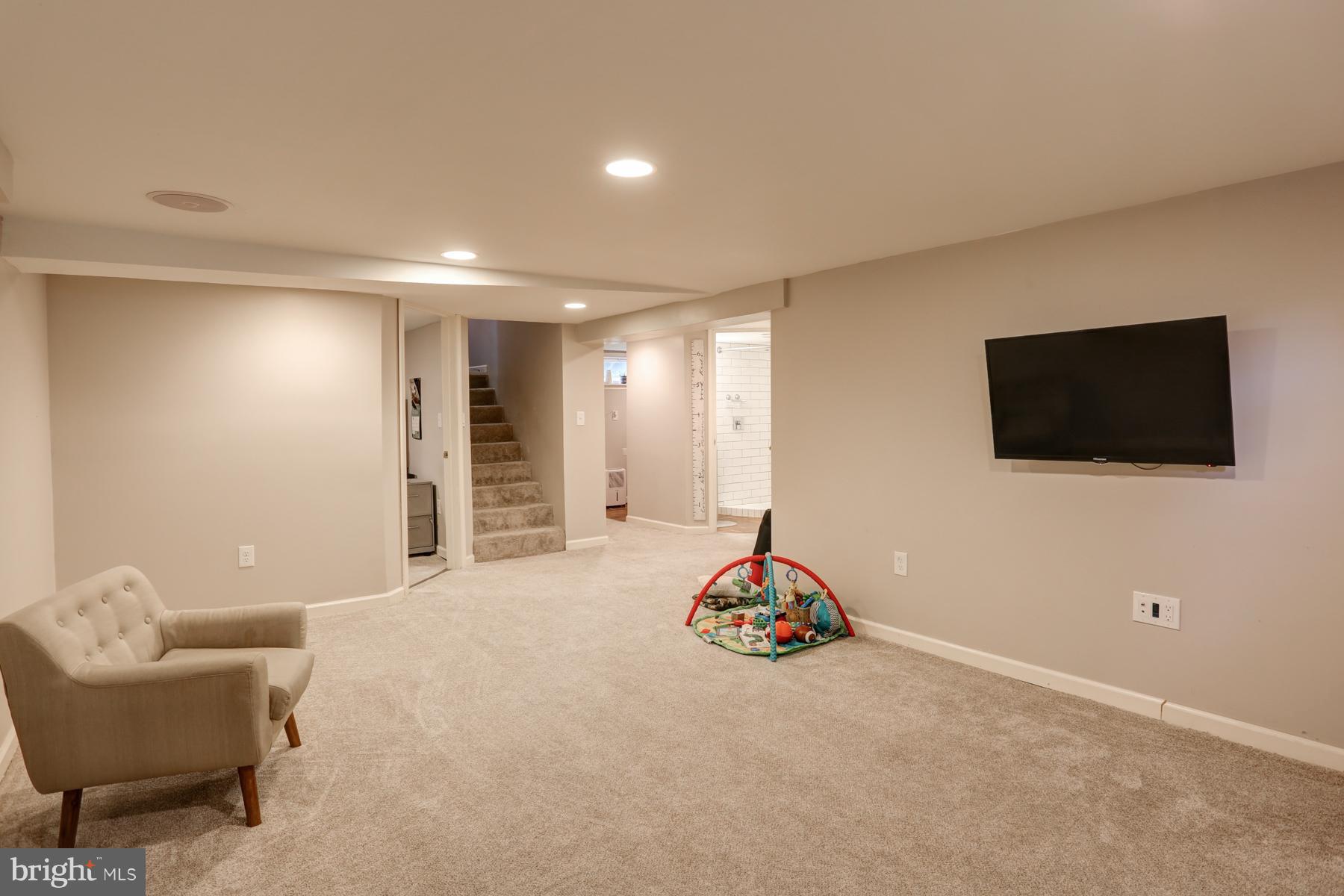 155 North Hazel Street Manheim, PA 17545 - Photo 17 of 24