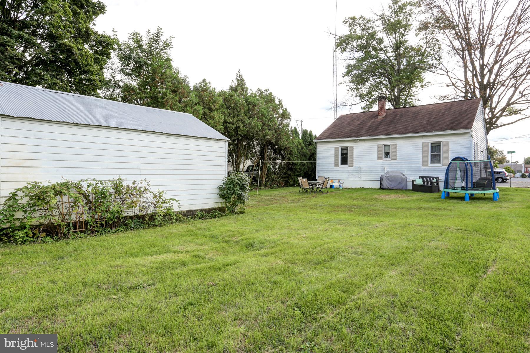 155 North Hazel Street Manheim, PA 17545 - Photo 22 of 24